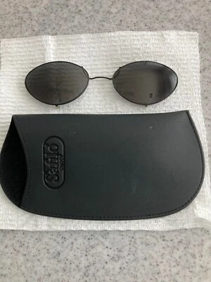 Vintage Safilo Black Oval Metal Clips-On Sunglasses Frames - over Eyeglasses — 第 1/3 张图片
