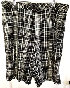 KAREN SCOTT womens SHORTS size 14 STRETCH BLACK WHITE PLAID nice!! - Picture 1 of 2
