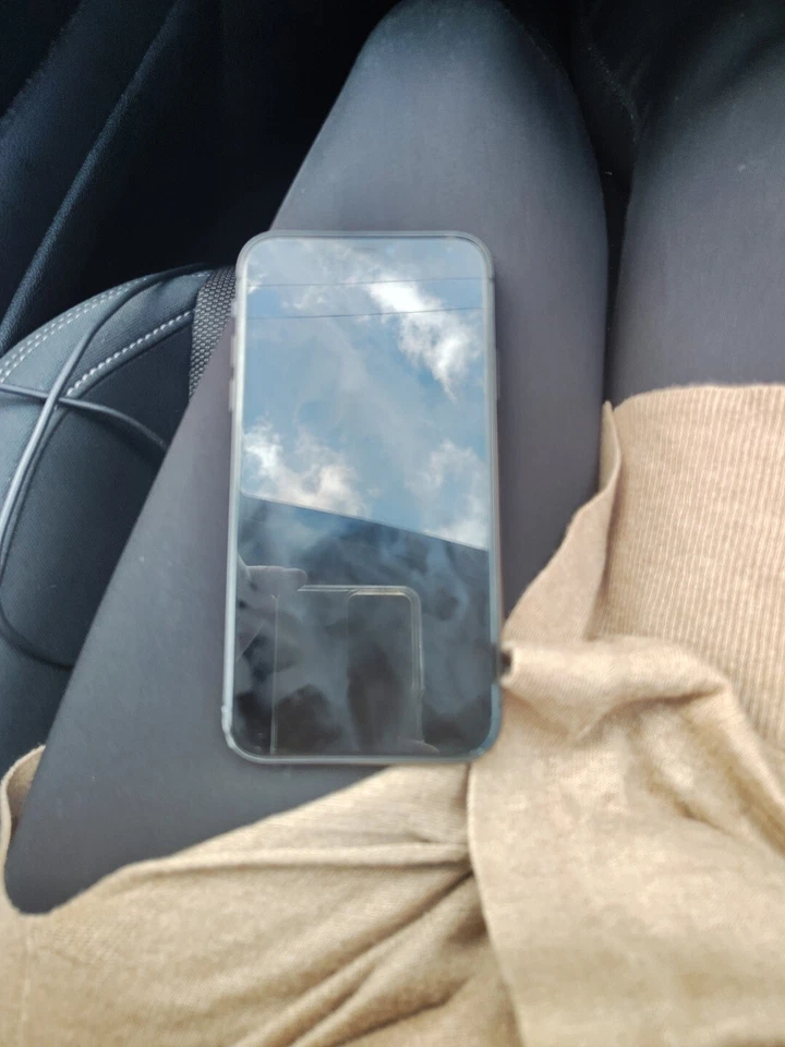 Телефон Teléfonos 11 Con Cuenta Tiktok Y Motorola Con Cuenta Tiktok - Изображение 1 из 1