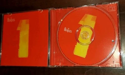 1 - The Beatles (CD 2000 Capitol Records) Greatest Hits  - Image 1 of 2