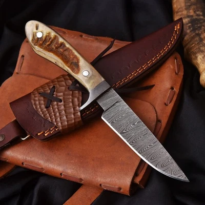 Handmade Damascus Bushcraft Bowie Hunting Knife Sheep Horn Handle with Sheath - Image 1 of 4