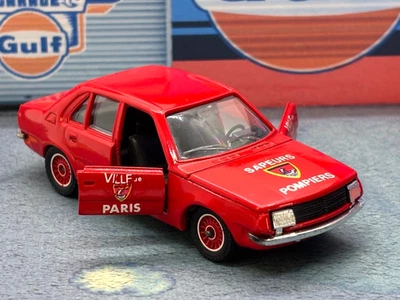 Solido Renault 18 Pompiers No. 1318 1:45 scale - Image 1 of 3