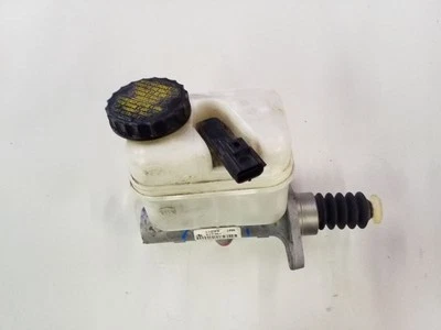 Cilindro mestre de freio com AdvanceTrac | Compatível com Ford Expedition 2002-2006 - Imagem 1 de 4