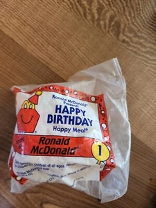 Giocattolo Happy Meal Vintage Mcdonalds Happy Birthday 1994 sotto 3 NUOVO - Foto 1 di 2
