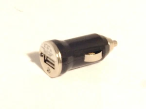 USB  CAR CHARGER FOR IPHONE 4/4S/5 &THE MICRO #8305/2 #BLACK - Picture 1 of 2