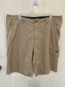 Patagonia Cargo Shorts Mens 36 Khaki Nylon 11” Inseam 1 side pocket - Picture 1 of 12
