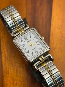 Carriage By Timex Women's Watch Tank Silver Gold Two Tone 19mm - New Battery - Picture 1 of 5