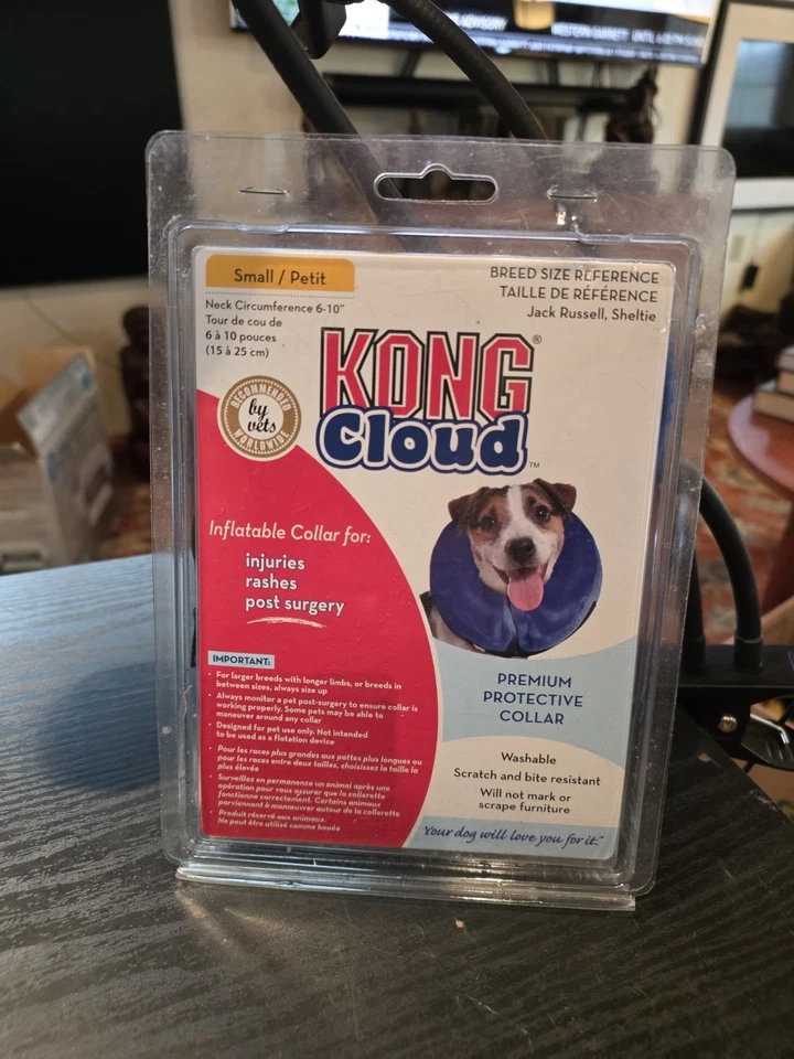 Coleira protetora inflável nuvem KONG cães pequenos tamanho 6-10 cone cirúrgico - Imagem 1 de 4