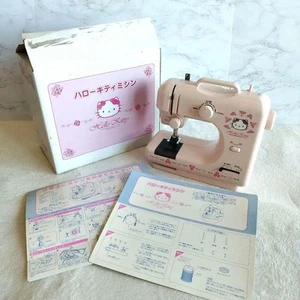 Macchina da cucire Hello Kitty Yn-425 rosa a batteria - Foto 1 di 13