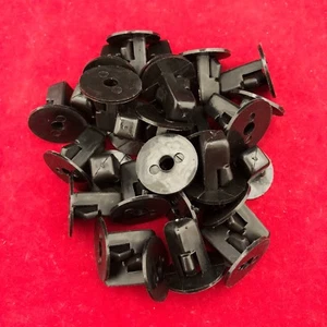 Set of 20 Nylon Screw Grommets 90189-06013 90189-06065 For Toyota USA SELLER - Picture 1 of 2