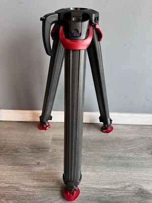 Sachtler Flowtech 75 MS Carbon Fiber Tripod  and Rubber - Image 1 of 4