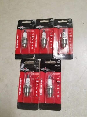 Lote de 5 Bujías Briggs & Stratton Genuinas 5095 | 796712 Reemplaza RJ19LM RCJ8 Foto 1 de 3