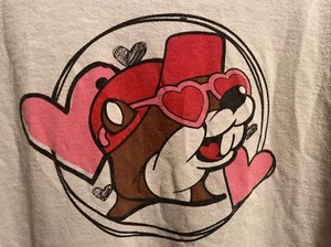Buc-ee's VALENTINES Some Buc-ee Loves Me Shirt Youth Large / Women’s Small - Picture 1 of 5