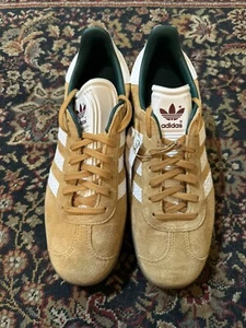 Adidas Originals Gazelle Low Mens Casual Sneaker Shoes Tan ID7990 NEW Sz 7 - Picture 1 of 5