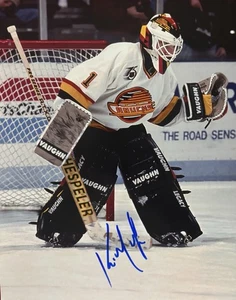 Kirk MCLEAN Signed 8x10 Photo! Vancouver Canucks GOALIE LEGEND! W/COA - Picture 1 of 3