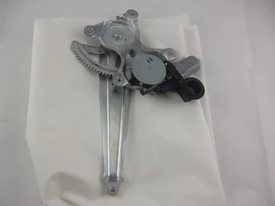 Regulador ventana puerta trasera pasajero 69803-06140 Toyota Camry 2017 2016 2015 201 Foto 1 de 4