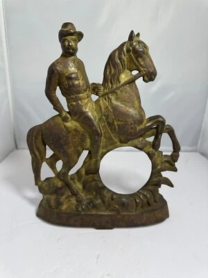 Raro Antigo Ferro Fundido EUA Roosevelt Cavaleiro Bruto Cavalo Soldado Relógio Face Art  - Imagem 1 de 4