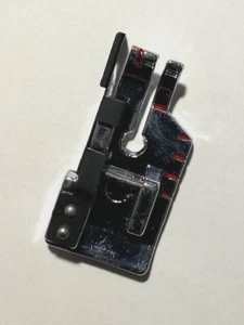 Universal Snap-On 1/4" Foot w/ Guide Which Fits Snap-On Machines - Bild 1 von 4