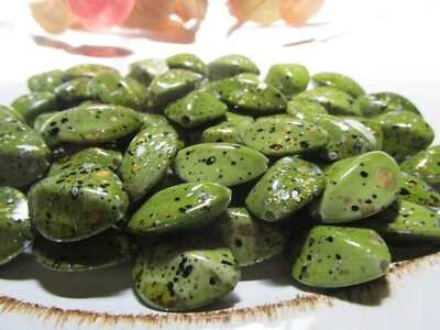 Cuentas de acrílico ovaladas verdes y doradas para hacer joyas envío a EE. UU. Foto 1 de 4