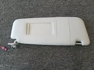 2008-2010 BMW 528I 528XI 535I 535XI 550I RIGHT PASSENGER SIDE SUN VISOR SUNVISOR - Picture 1 of 4