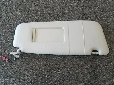 2008-2010 BMW 528I 528XI 535I 535XI 550I RIGHT PASSENGER SIDE SUN VISOR SUNVISOR - Image 1 of 4