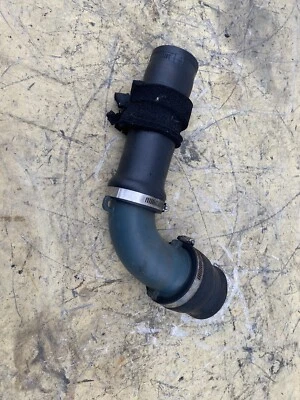 1994-1997 YAMAHA Waveraider 700 выхлопной водяной ящик выходной шланг резиновый 701  - Изображение 1 из 4