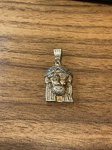 925 Sterling Silver DM Jewelry USA Gold Tone Jesus Pendant With Moissanite Stone - Picture 1 of 5