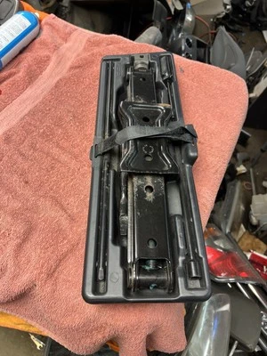 2005-2008 nissan xterra emergency spare scissor jack & tools OEM 06 07 - Image 1 of 4