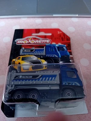 Majorette Mercedes-Benz AROCS truck - Image 1 of 3