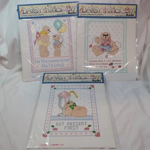 3 Vintage Daisy Kingdom gestempelt Kreuzstich Muster Bucilla Haus Mama Dessert - Bild 1 von 7