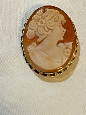 Broche camafeu vintage 14k com fiança dobrável muito bom - Imagem 1 de 4