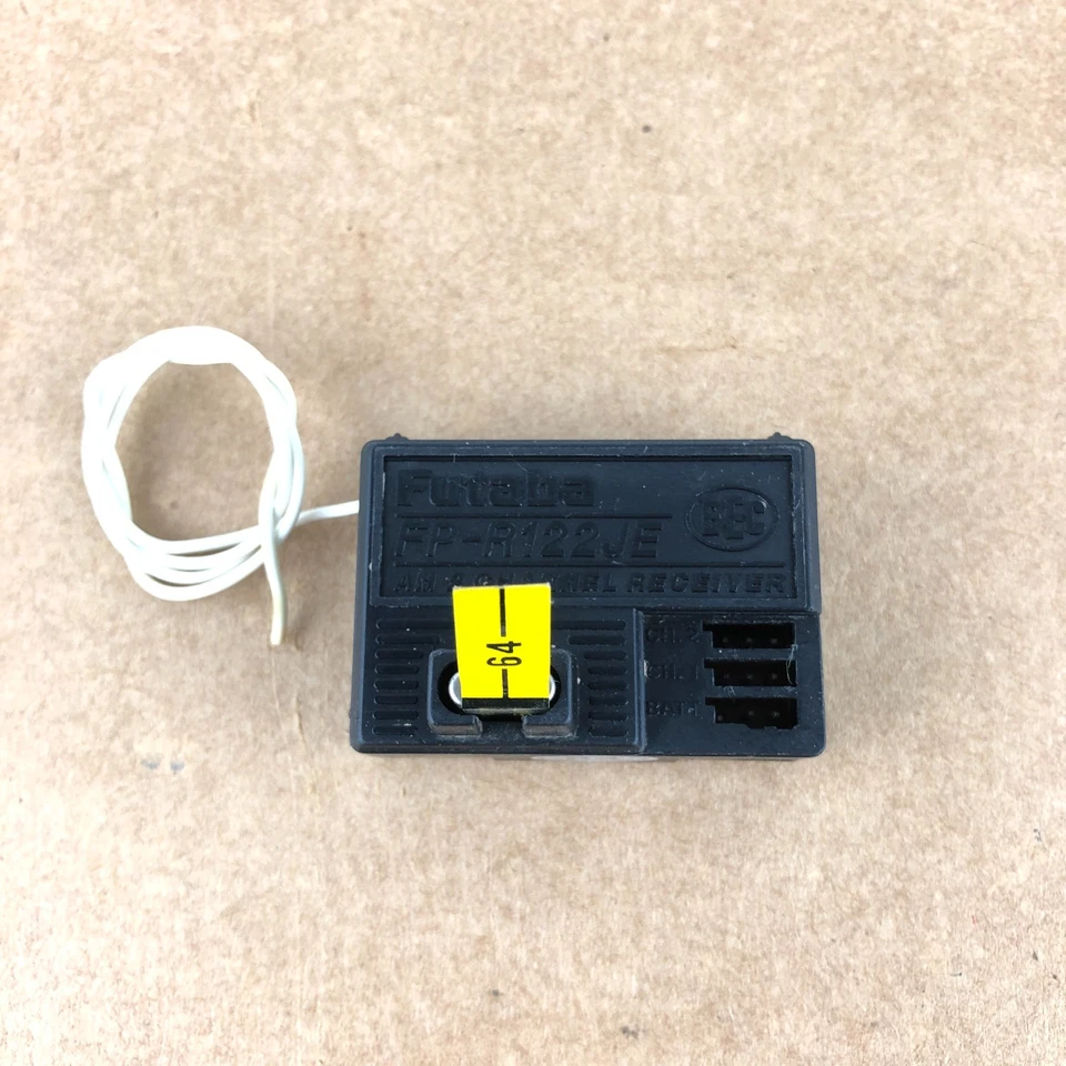 FUTABA FP-R122 JE Receiver AM 2 Channel 75.47 MHz # 64 Vintage RC Car Truck - Image 1 of 3