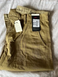 NWT Men’s Levi Chinos 34 W - Picture 1 of 3