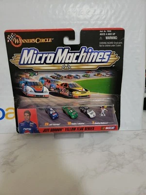 Nuevo en caja Micro Máquinas Vintage Círculo de Ganadores Jeff Gordon Bandera Amarilla Serie 1999 Foto 1 de 4