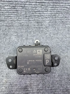 OEM 2023 2024 LEXUS RX350 RX500h FRONT DISTANCE RADAR SENSOR 88210-0E060 - Bild 1 von 3
