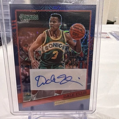 Autógrafo Dale Ellis 2022 Panini Prizm Donruss Optic #RSS-DEL Blue Choice Prizm Foto 1 de 2