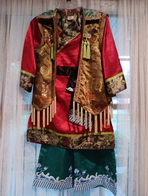 PIRATES OF THE CARIBBEAN HALLOWEEN DISNEY COSTUME Elizabeth Swann, S (5-6) - Image 1 of 4