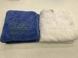 Abyss Super Line Collection (2) Hand Towel White/Marina Preowned W/defects - Picture 1 of 7