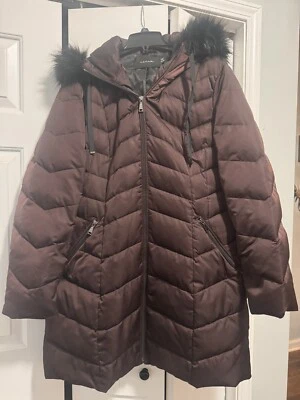 Abrigo Parka Tahari con Capucha Borgoña Púrpura XXL Foto 1 de 4