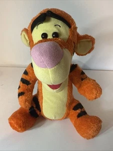 Vintage Winnie The Pooh Tug In Time Talking Tiger Toy. Works Great 2001 - Picture 1 of 8