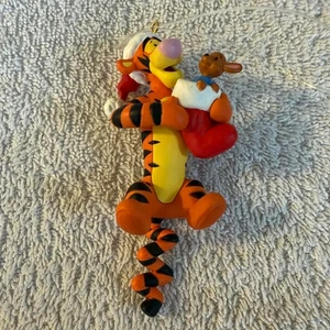 Hallmark hüpft durch den Schnee 2012 Tiger Roo Weihnachtsschmuck - Bild 1 von 10