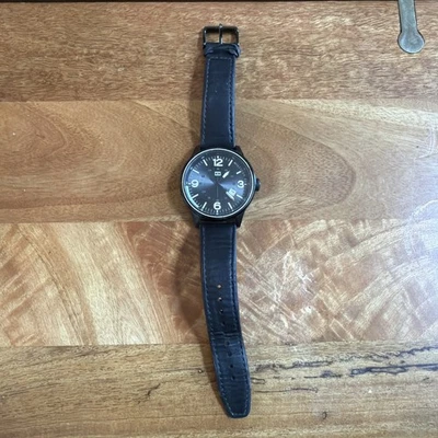 Tommy Hilfiger Men's Watch 1791103 Leather Strap Needs Battery - Image 1 of 4