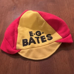 Vintage E.G. Bates Wool Style Radmütze rot / gelb  - Bild 1 von 7