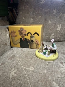 Coalport Characters Wallace & Gromit - Picnic on the Moon - Unopened 711of2000 - Picture 1 of 5