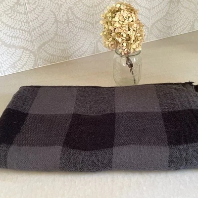 H&M Cozy Buffalo Check Black & Gray  Blanket/Throw/Scarf/Wrap Fringe 75 x 35 - Image 1 of 4