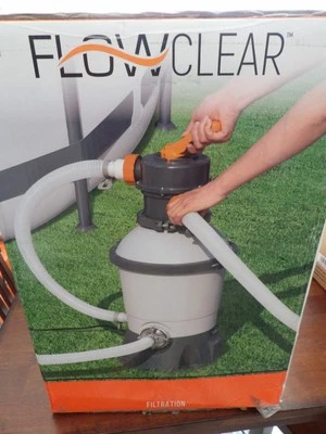 Bestway Flowclear Sand Filter Above Ground Pool Pump 800 gallon - Image 1 of 4