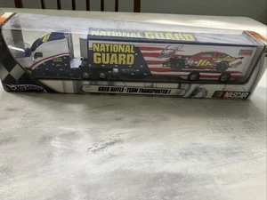 Hot Wheels 2004 National Guard Team Transporter Greg Biffle #16 Hauler - Picture 1 of 7