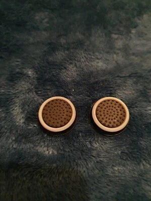 Controller Thumb Grips Xbox/PlayStation Black With White Stripe. 037/046 - Image 1 of 2