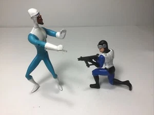 2003 Hasbro Disney Pixar Incredibles Frozone 5" Action Figure & 4” Armed Guard - Picture 1 of 11