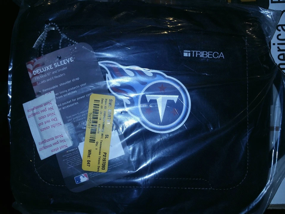 Tennessee Titans Deluxe Sleeve for iPad & Most Tablets Up to 10" - Black NEW - Image 1 of 2